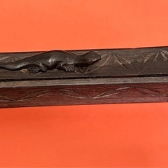 アジアン雑貨　木彫りの箸と箸箱の画像