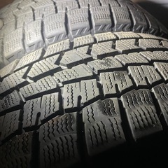 185/60r15 ウィンターマックス 22年製造 バリ溝の画像