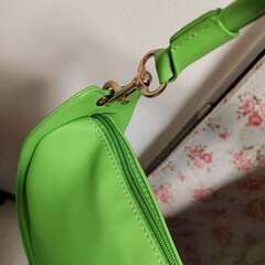 みどりのミニバッグ　新品・未使用　の画像