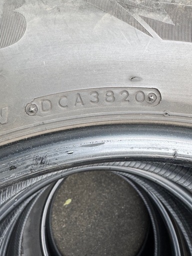 中古　BLIZZAK DM-V3 215/70R16 バリ溝