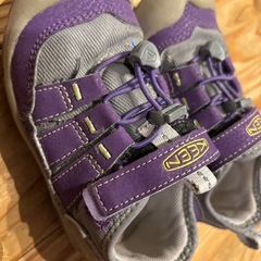 KEEN 16センチ 　の画像