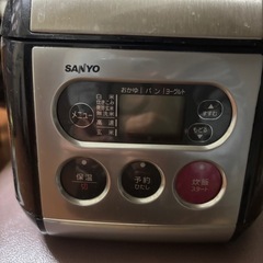 マイコン型炊飯器の画像