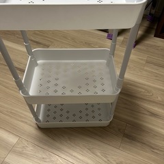 3段ワゴンの画像