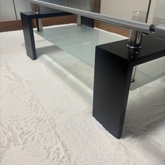 ガラステーブルの画像