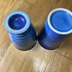 コップ2つの画像