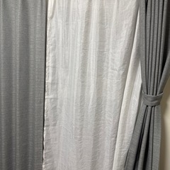 ニトリ遮光1級・遮熱・消臭カーテン(アクト グレー 100X178X2)の画像