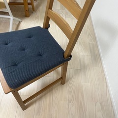 IKEAダイニングチェアー&クッションの画像