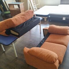 ヤマダ電機　オレンジ布張り　ハイバック２人掛けソファー『中古美品』の画像