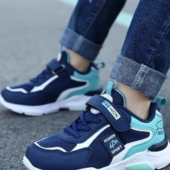 キレイめ　21センチ　スニーカーの画像