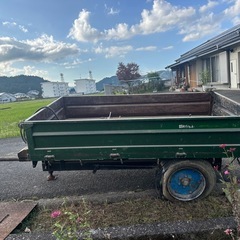 トレーラー
の画像