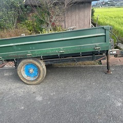 トレーラー
の画像