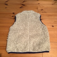 Patagonia パタゴニア　レトロX　ベスト 3T ベージュ×ネイビーの画像