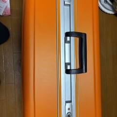 キャリーケース大の画像