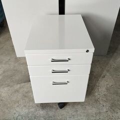 ニトリ　ワゴンアン　３段ワゴン『美品中古』複数入荷！※鍵なしの画像