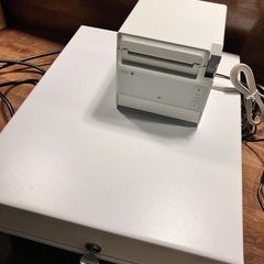 ドロアとプリンターの画像