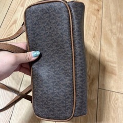 MICHEAL KORS リュックの画像