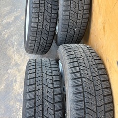 ホイール付スタッドレスタイヤ　4本セット
の画像