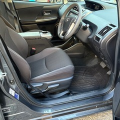 プリウスα H26年式7.2万キロ　車検2年満タン納車　グレー　内外装綺麗の画像