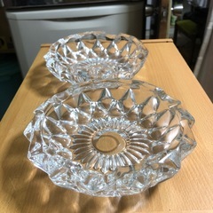 クリスタル調　灰皿の画像