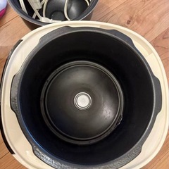 ティファールT-fal Lalique Cooker 電気圧力鍋の画像