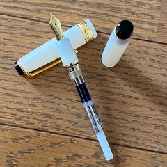 11月12日(水)11時受渡　万年筆 14K の画像