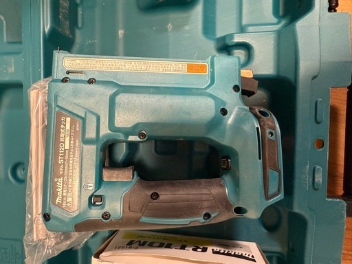 マキタ 充電式タッカー ST112DZK