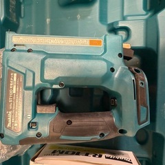 マキタ 充電式タッカー ST112DZKの画像