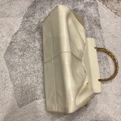 イタリアブランド🔴👜バッグの画像