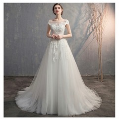 ウェディングドレスの画像