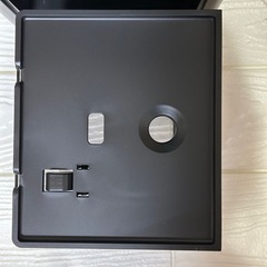 小型 除湿器　ダブルペルチェ式で除湿量UP 強力 静音 2.5L大容量 1L/日の画像