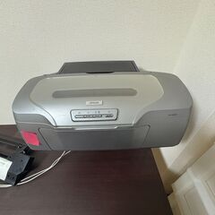 PCデスクとプリンタの画像