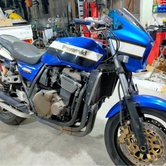 KAWASAKI ZRX1200
の画像