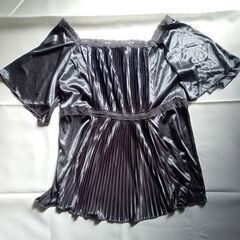 NICOLE white スクエアネック プリーツキャミソール レース グレー 半袖の画像