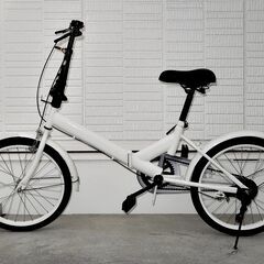 きれいな２０インチ折りたたみ自転車の画像