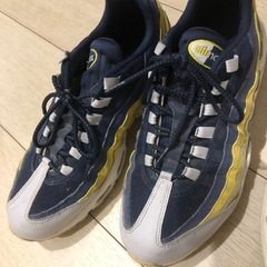 スニーカーの画像