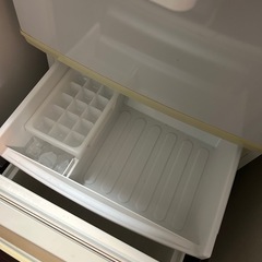 SHARP 冷蔵庫の画像