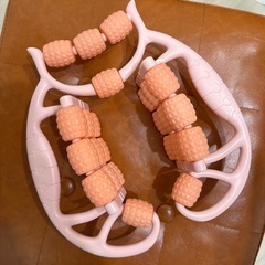 挟むマッサージローラーの画像