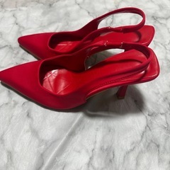 新品！赤パンプスの画像