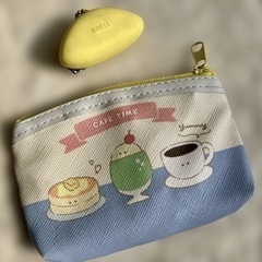 つぶらなひとみ　コインケース　キーホルダーの画像