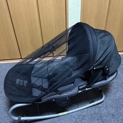 ベビーベッドの画像