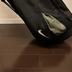 軽量キャディーバック　ナイキの画像