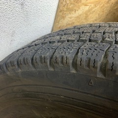TOYOスタッドレスタイヤ205/85R16 6本の画像