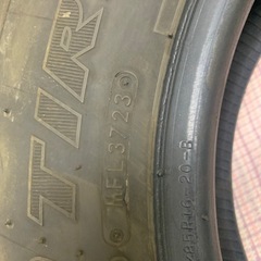 TOYOスタッドレスタイヤ205/85R16 6本の画像