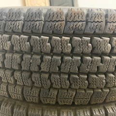 TOYOスタッドレスタイヤ205/85R16 6本の画像