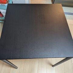【無料】ダイニングテーブル　67×67cmの画像