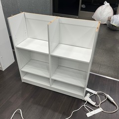 大きな棚の画像