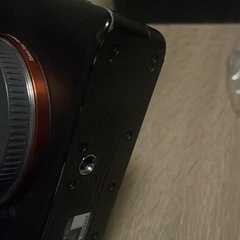 【即購入可】説明書ありの箱付きα7iiiボディ＋バッテリー+充電ケーブル付き！の画像