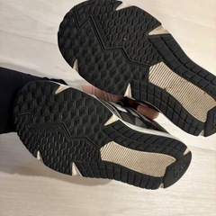 adidasスニーカー21センチの画像