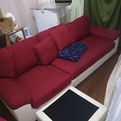 ソファー3人掛け　赤　ファブリックの画像