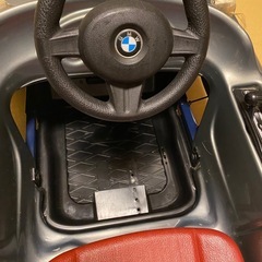 車のおもちゃの画像